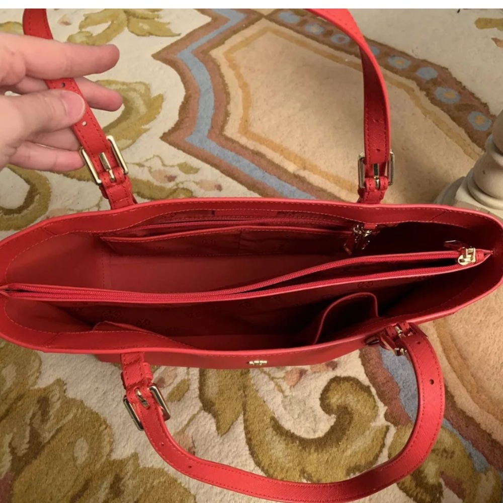 NWOT Bright Red Tory Burch Handbag W Compartments - Picture 4 of 12